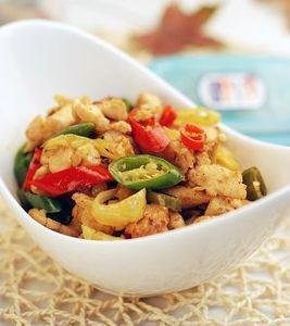 泡菜炒雞丁 泡菜炒雞丁