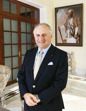 米高&middot;嘉道理