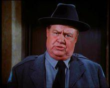 克里夫頓&middot;詹姆斯