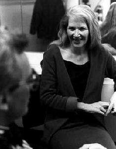 安妮·狄勒德 安妮·狄勒德