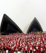 悉尼舉行“聖誕老人”開心跑活動