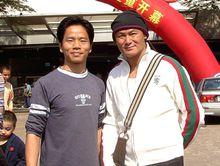 香港武打影星劉家輝與莫天崇教練