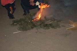 烤柏靈火 烤柏靈火