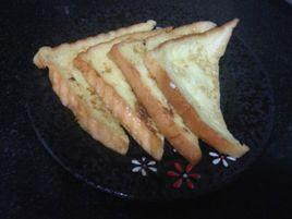 奶香西多士 奶香西多士