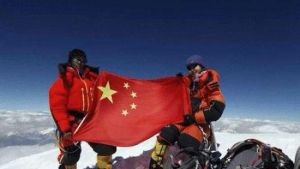 湘妹子羅靜成為登頂喬戈里峰的首位華人女性