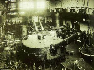 克虜伯305mm後膛炮