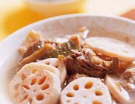 蓮藕牛腩湯 蓮藕牛腩湯