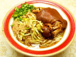 豬蹄香蔥面 豬蹄香蔥面