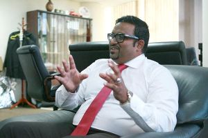 艾哈邁德·阿迪布 艾哈邁德·阿迪布