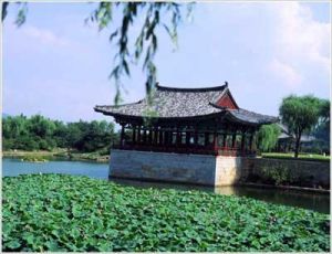 雁鴨池臨海殿址