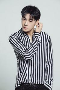 譚泉[演員譚泉]