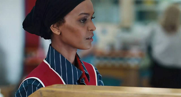 “沙漠之花”——4歲遭強暴、5歲被割禮,最終成為世界頂級超模