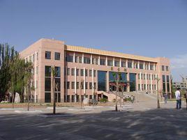 青海民族大學圖書館 青海民族大學圖書館