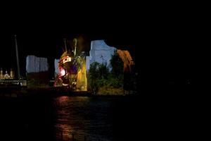 （圖）呼籲環境保護的大型戶外聲光電演示