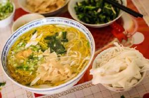 蒙自菊花過橋米線 蒙自菊花過橋米線