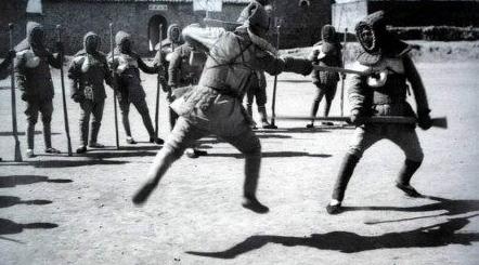 抗戰日軍痴迷拼刺刀是武士道?別逗了,除非日本人都是傻子!