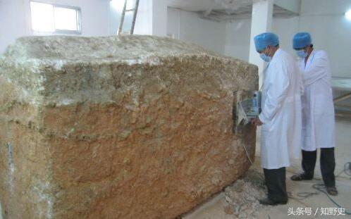 廣西古墓發現“巨星石棺”,巨棺訊息震撼全國考古界惹來專家聚集 廣西古墓發現“巨星石棺”,巨棺訊息震撼全國考古界惹來專家聚集