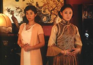 （圖）婉容(黃奕飾)、文繡(蔣勤勤飾) 