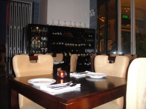 THREE WHITE BEARS THREE WHITE BEARS