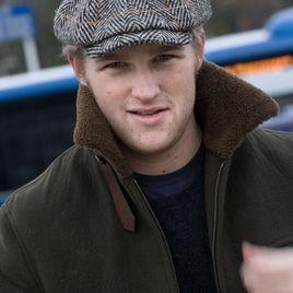 瓦耶特·魯塞爾