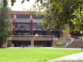 英國阿伯斯維斯大學 英國阿伯斯維斯大學