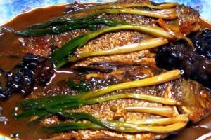 蔥烤鯽魚燜肉蓉 蔥烤鯽魚燜肉蓉
