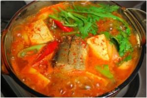 蘿蔔滾鱈魚湯 蘿蔔滾鱈魚湯