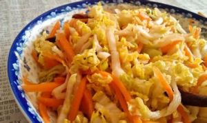 胡蘿蔔絲拌白菜