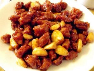 金蒜爆牛肉粒 金蒜爆牛肉粒