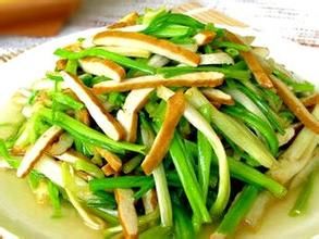水芹菜炒豆腐乾 水芹菜炒豆腐乾