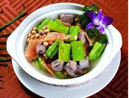 苦瓜黃豆煲排骨 苦瓜黃豆煲排骨