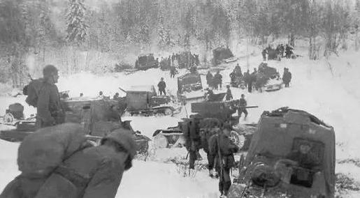 這場戰爭蘇聯出兵120萬死傷30萬,主要在於這4點原因,史達林背鍋