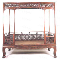 明黃花梨六柱架子床 明黃花梨六柱架子床