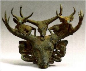 西漢牛頭扣飾 西漢牛頭扣飾