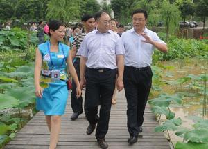 柴延祝(前排中)