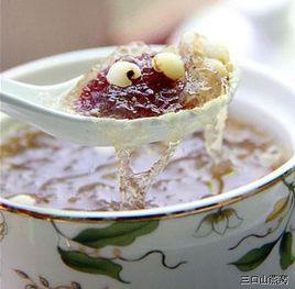 紅棗薏米燕窩 紅棗薏米燕窩