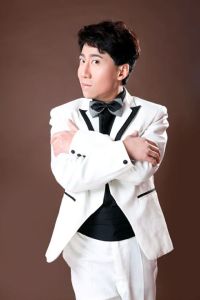 孔祥[瀘西縣人民政府人力資源和社會保障局局長]