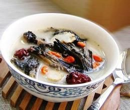 凍豆腐西紅柿燉烏雞 凍豆腐西紅柿燉烏雞