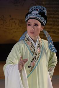 黃燕舞（飾演《天要落雨娘要嫁》中的杜文