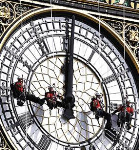 大本鐘高空洗澡