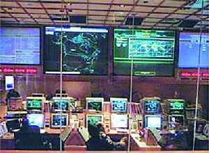 指揮中心的電腦和演示屏