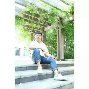 涵博君那年夏天19歲的肖像