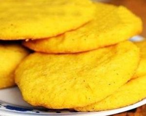 玉米面大餅子 玉米面大餅子