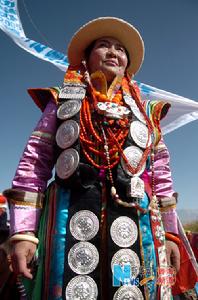 蒙古服飾 蒙古服飾