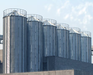 中糧集團江陰物流園區鋼板倉工程