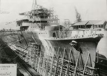 1934年2月20日在橫須賀造船廠舾裝的“大鯨”號
