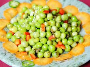 枸杞炒豌豆粒 枸杞炒豌豆粒