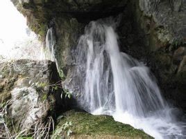 六龍山瀑布 六龍山瀑布