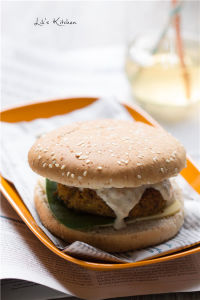 煎封豆腐漢堡 煎封豆腐漢堡