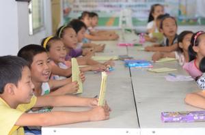 孩子們正在認真地上課